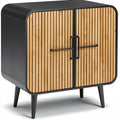 **Technische Titel in het Nederlands:** **Moderne kast met houten deuren en zwarte accenten**